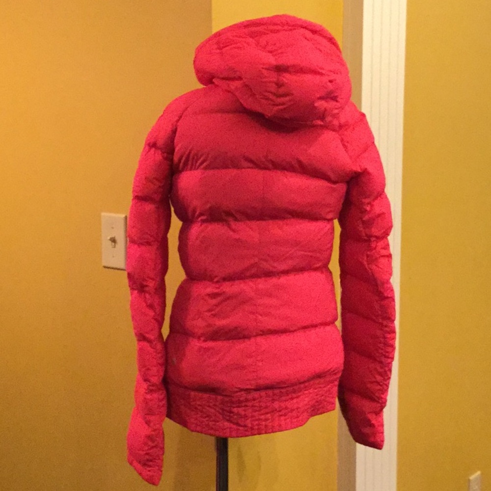 lululemon athletica Red Puffer Jacket - Picture 4 of 5